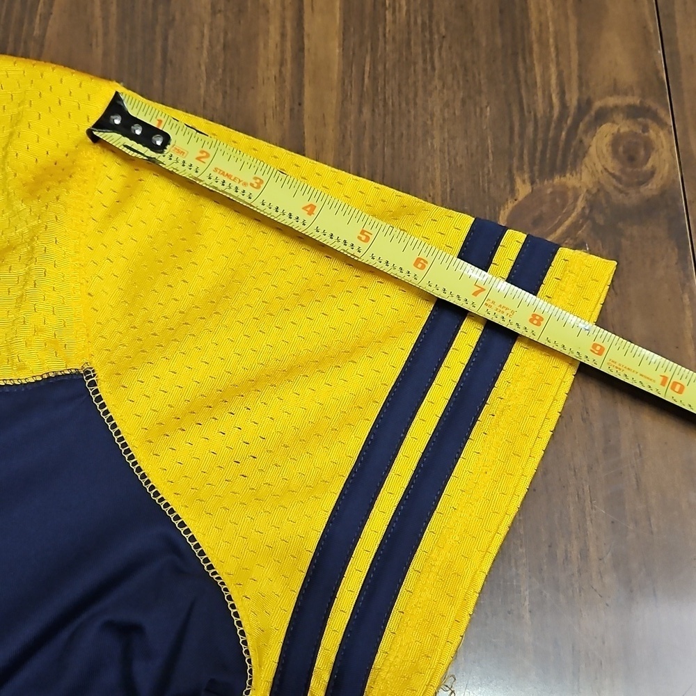 UofM Sports Jersey - Picture 5 of 13